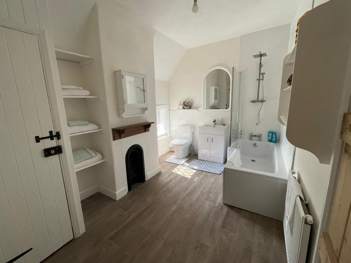 Arundel Maltravers Villa Bagian luar foto